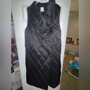 H & M Women’s long puffer vest